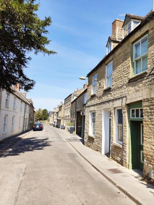 Amarelo Apartment, Central Charlbury, 1 Super King Bed Dış mekan fotoğraf